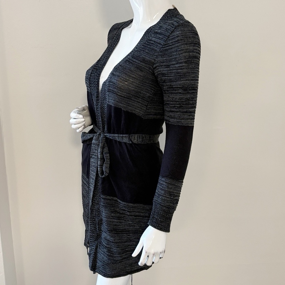 Y2k Vintage Deadstock Black & Grey Colorblock Open Front Belted Cardigan Sweater — image 2 of 6